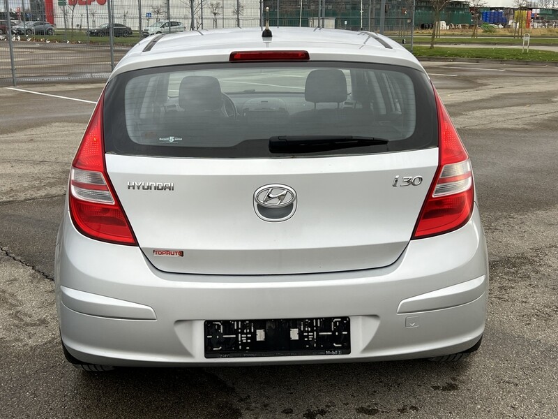 Photo 6 - Hyundai i30 I 2008 y