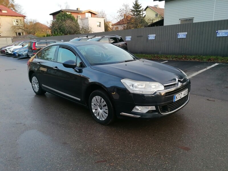 Photo 2 - Citroen C5 2009 y Sedan