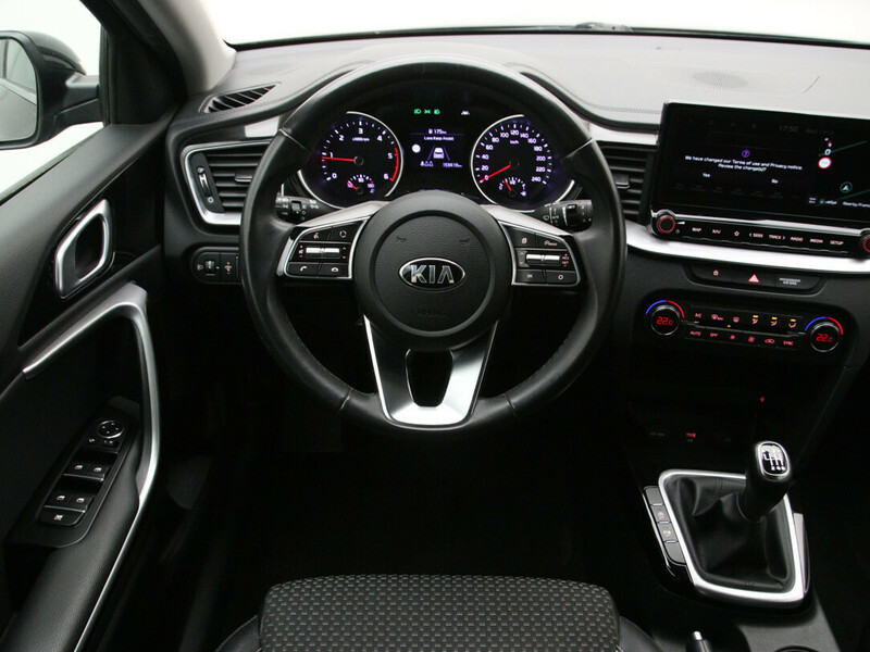 Photo 17 - Kia Cee&apos;d 2020 y Wagon