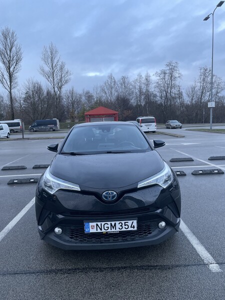 Photo 2 - Toyota C-HR 2019 y Off-road / Crossover