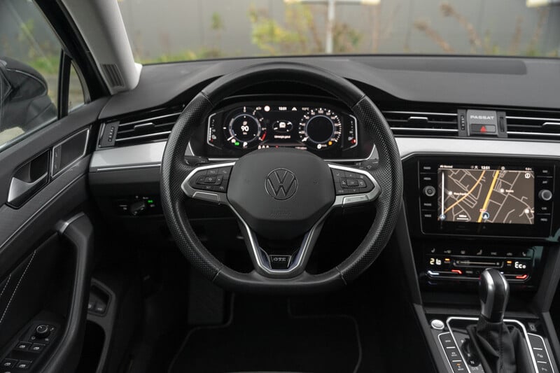 Фотография 14 - Volkswagen Passat 2021 г Универсал