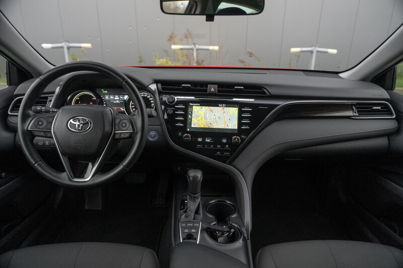 Photo 13 - Toyota Camry 2019 y Sedan