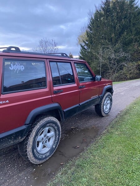 Photo 2 - Jeep Cherokee 1999 y Off-road / Crossover