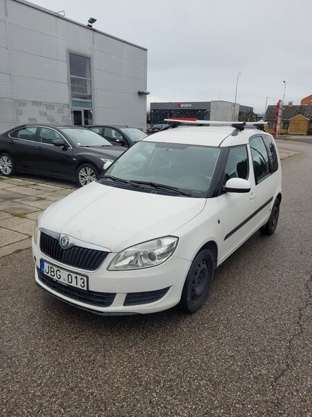 Photo 1 - Skoda Roomster 2011 y Wagon