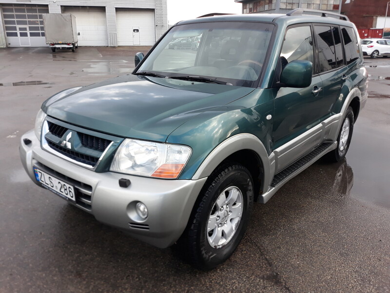 Photo 2 - Mitsubishi Pajero Elegance 2004 y