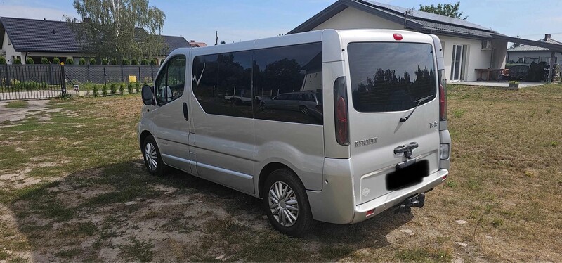 Photo 3 - Renault Trafic 2005 y Van