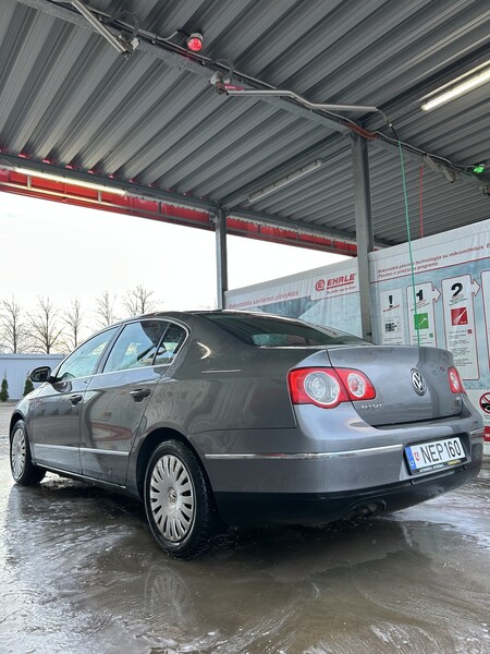 Photo 5 - Volkswagen Passat 2006 y Sedan