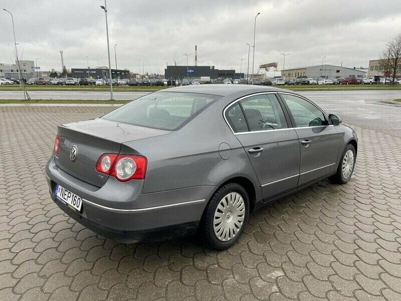 Photo 10 - Volkswagen Passat 2006 y Sedan