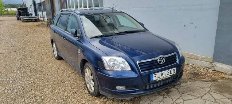 Фотография 1 - Toyota Avensis II 2004 г