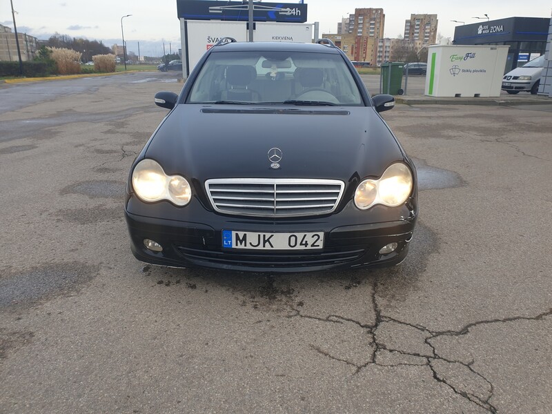 Photo 2 - Mercedes-Benz C 200 2005 y Wagon