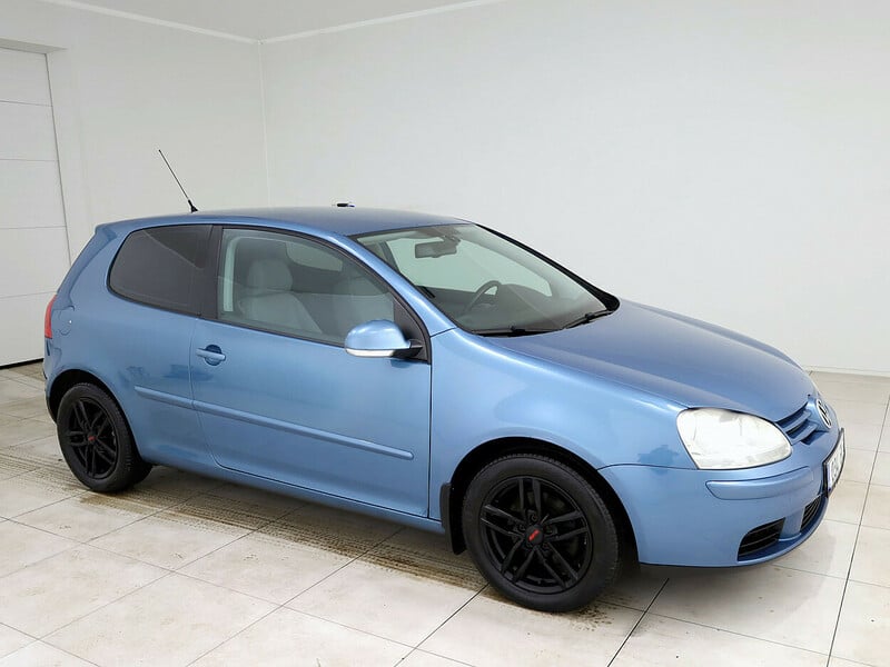 Photo 1 - Volkswagen Golf 2006 y Hatchback