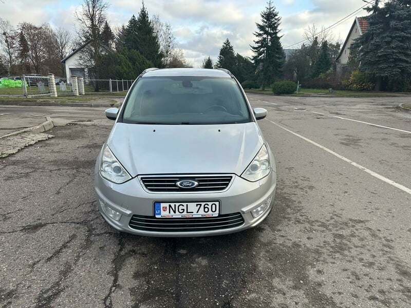 Photo 2 - Ford Galaxy 2013 y Van