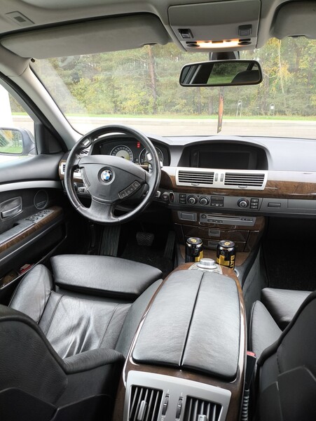 Photo 5 - Bmw 730 2006 y Sedan