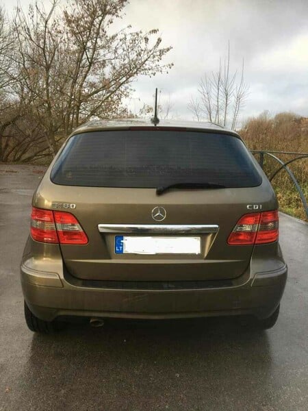 Photo 5 - Mercedes-Benz B 180 W246 2011 y