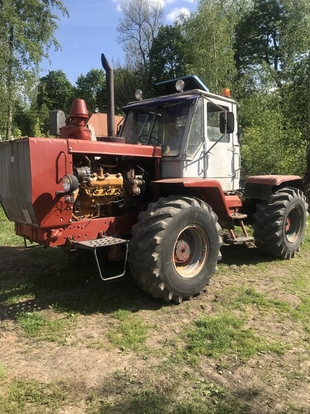 Photo 6 - TZ 1990 y Tractor