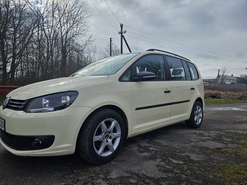 Фотография 13 - Volkswagen Touran 2014 г Минивэн