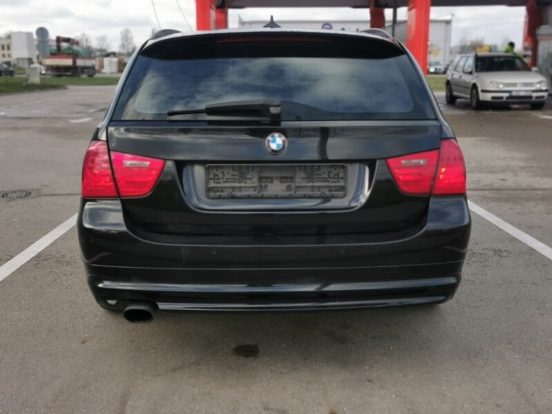 Nuotrauka 23 - Bmw 318 2011 m Universalas