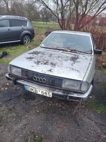 Nuotrauka 2 - Audi 100 1980 m Sedanas