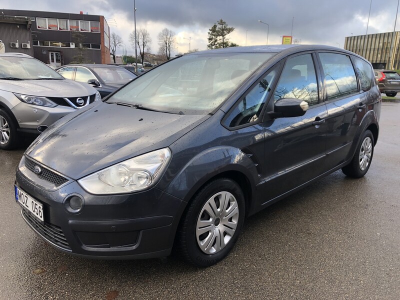 Photo 1 - Ford S-Max 2007 y Van