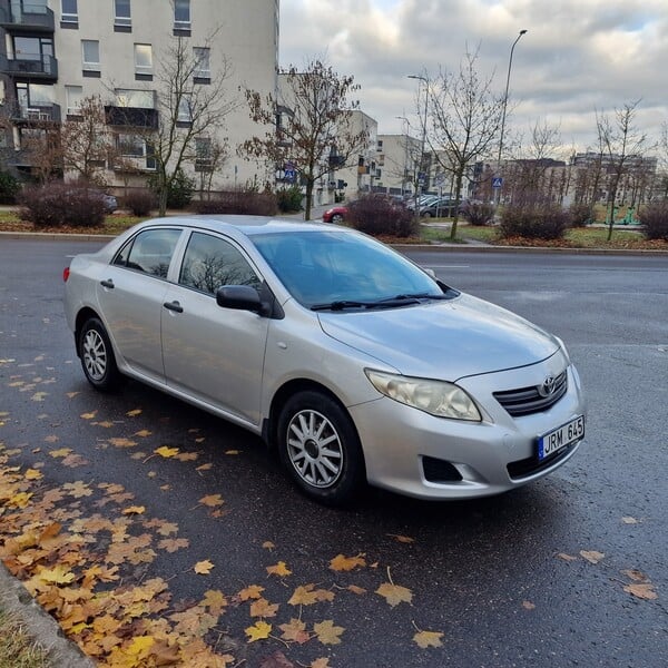 Nuotrauka 2 - Toyota Corolla 2009 m Sedanas