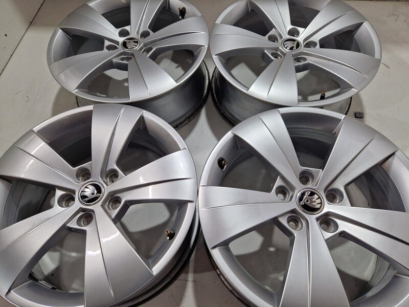 Photo 1 - Skoda Superb, originalūs Superb light alloy R17 rims