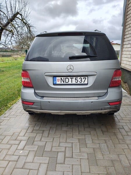 Photo 3 - Mercedes-Benz ML 300 2010 y Off-road / Crossover