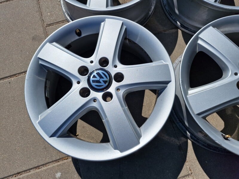 Nuotrauka 2 - Volkswagen e-Golf, Golf, Jetta Golf lengvojo lydinio R16 ratlankiai