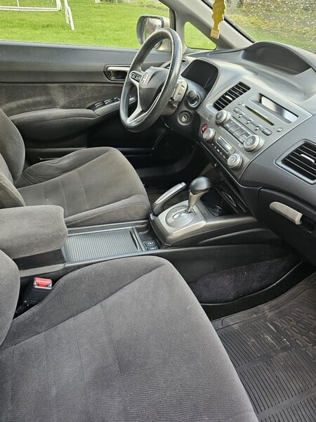 Photo 7 - Honda Civic 2008 y Sedan