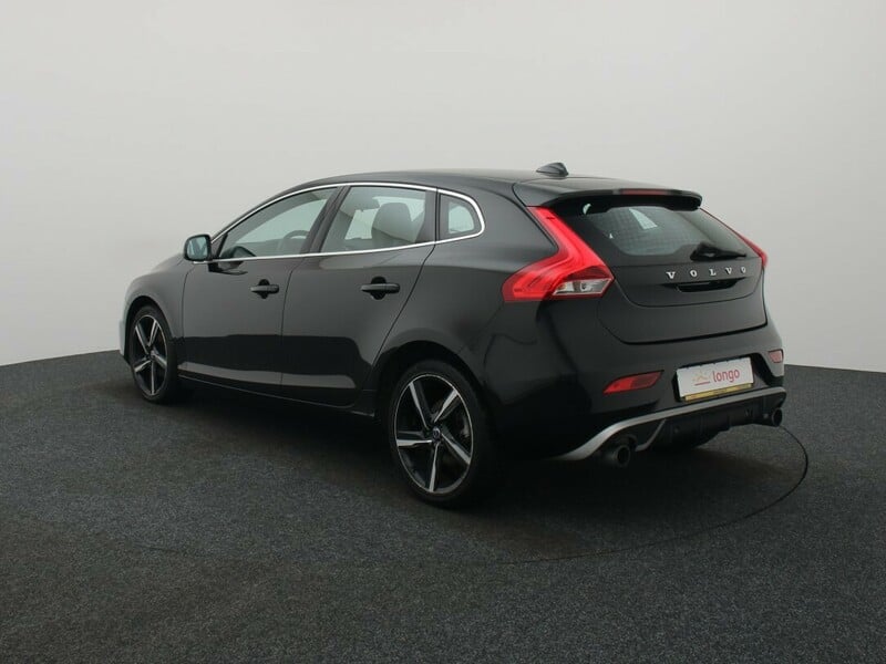 Фотография 7 - Volvo V40 2015 г Хэтчбек