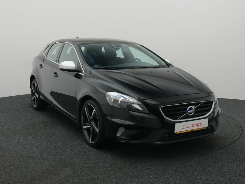 Фотография 10 - Volvo V40 2015 г Хэтчбек