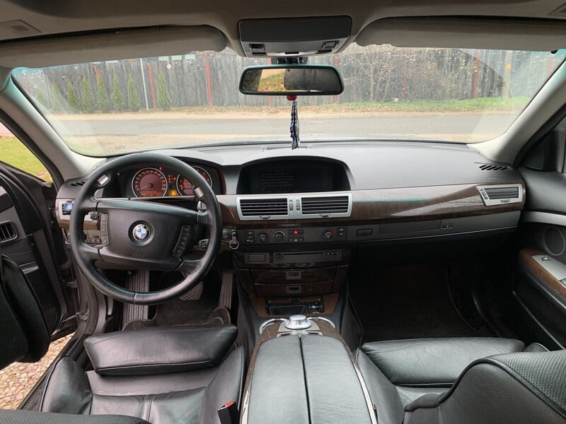 Photo 8 - Bmw 745 2003 y Sedan