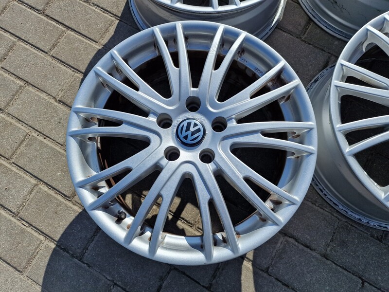 Photo 2 - Volkswagen Passat B8,T-Roc,Golf Passat light alloy R17 rims