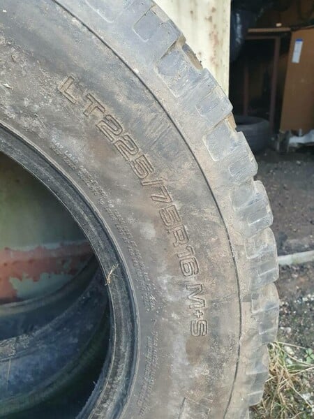 Фотография 2 - BFGoodrich R16 зимние шины для автомобилей