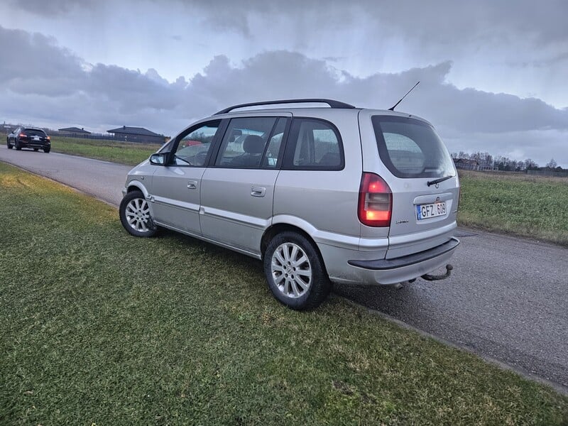 Photo 4 - Opel Zafira 2004 y Van