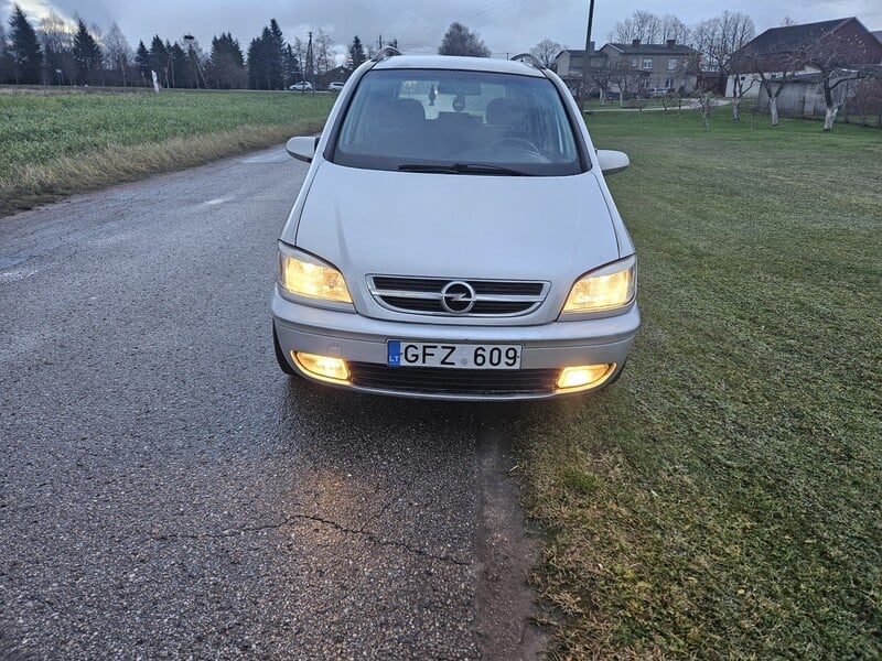 Photo 5 - Opel Zafira 2004 y Van