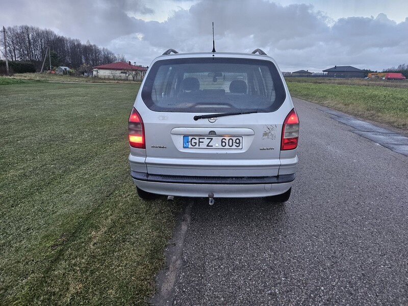 Photo 6 - Opel Zafira 2004 y Van