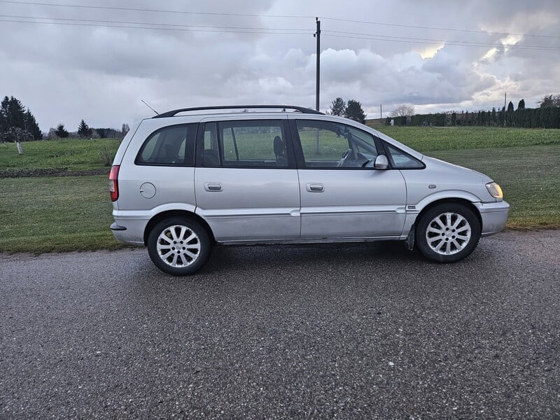 Photo 8 - Opel Zafira 2004 y Van