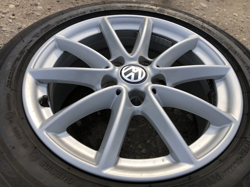 Photo 5 - Volkswagen Siunciam, 7J ET52 light alloy R16 rims