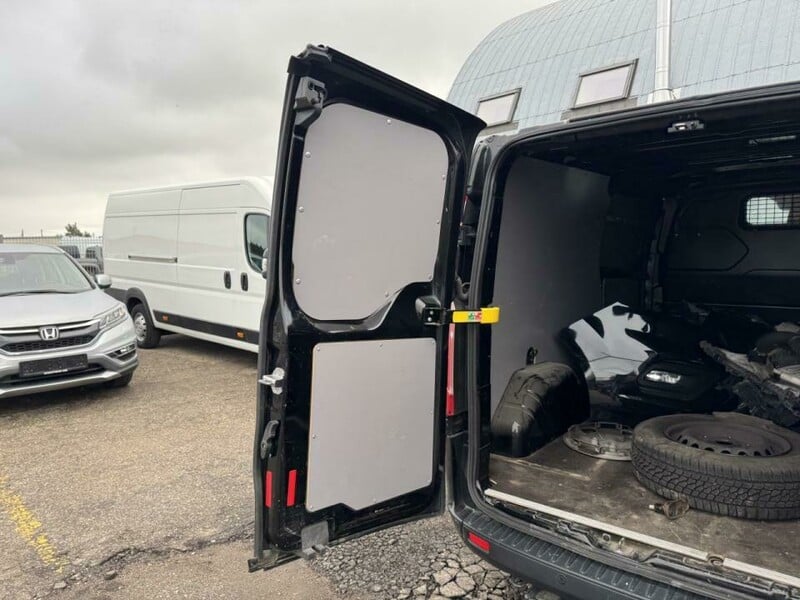 Photo 14 - Ford Transit 2019 y Heavy minibus