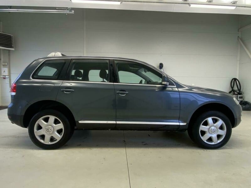 Photo 7 - Volkswagen Touareg 2004 y Other