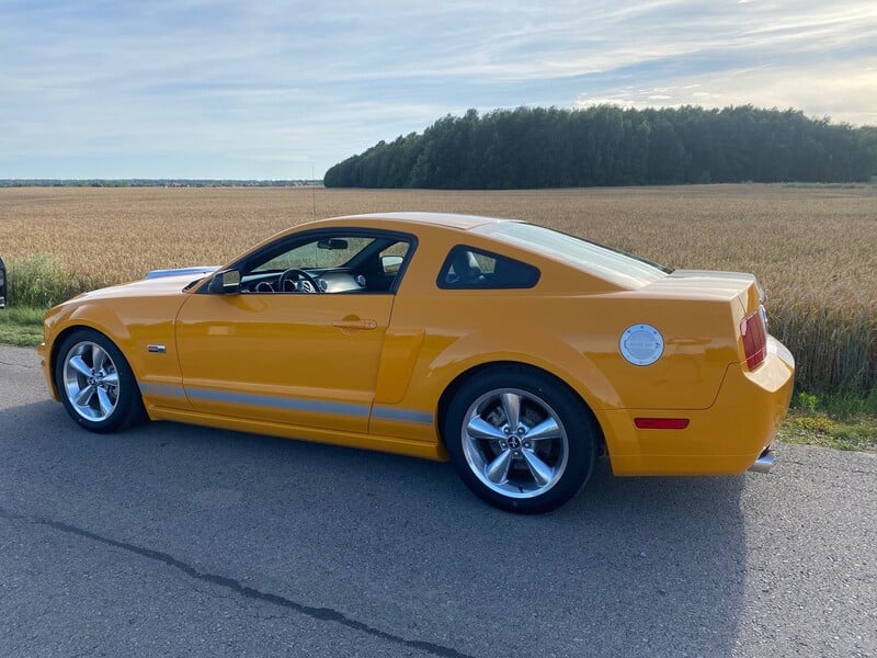 Фотография 3 - Ford Mustang V 2008 г