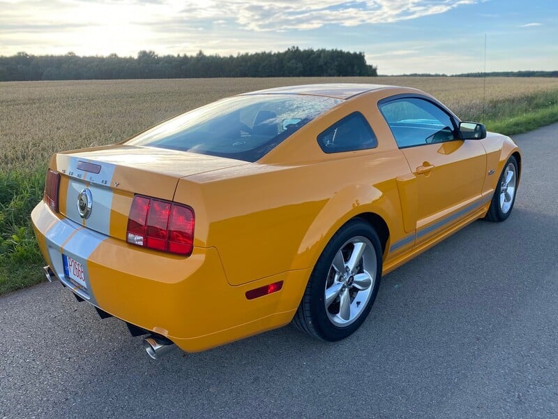 Фотография 4 - Ford Mustang V 2008 г