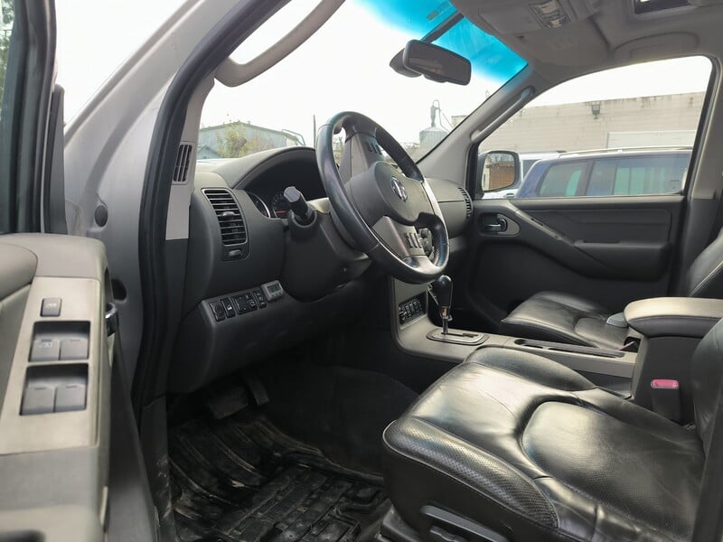 Photo 9 - Nissan Pathfinder 814 2006 y