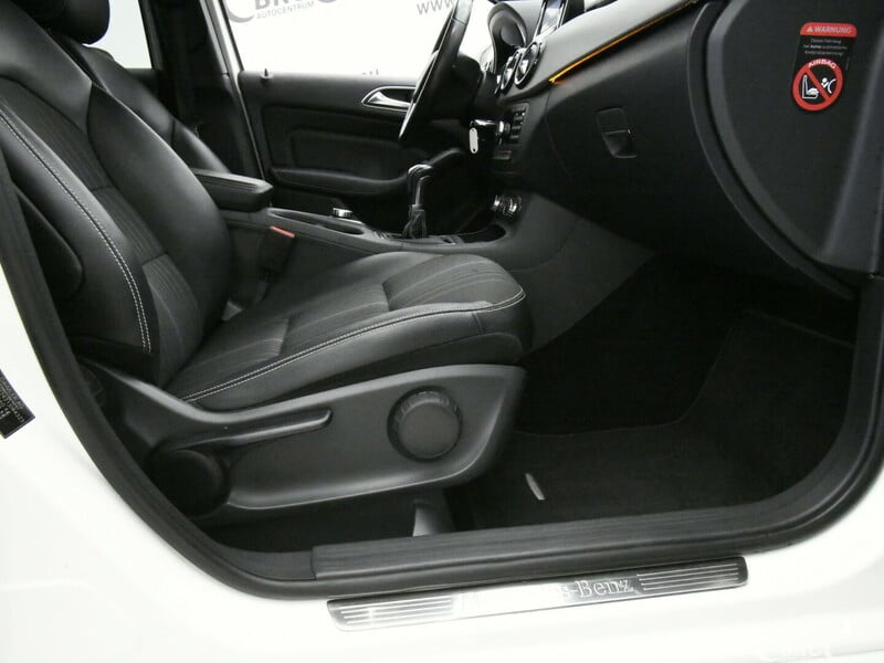 Photo 6 - Mercedes-Benz B 180 2012 y Hatchback