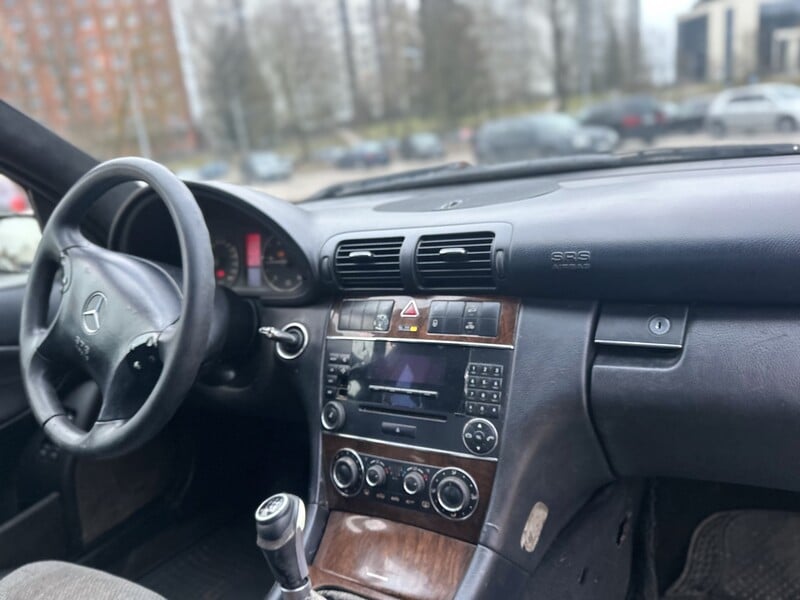 Фотография 8 - Mercedes-Benz C 220 2004 г Универсал