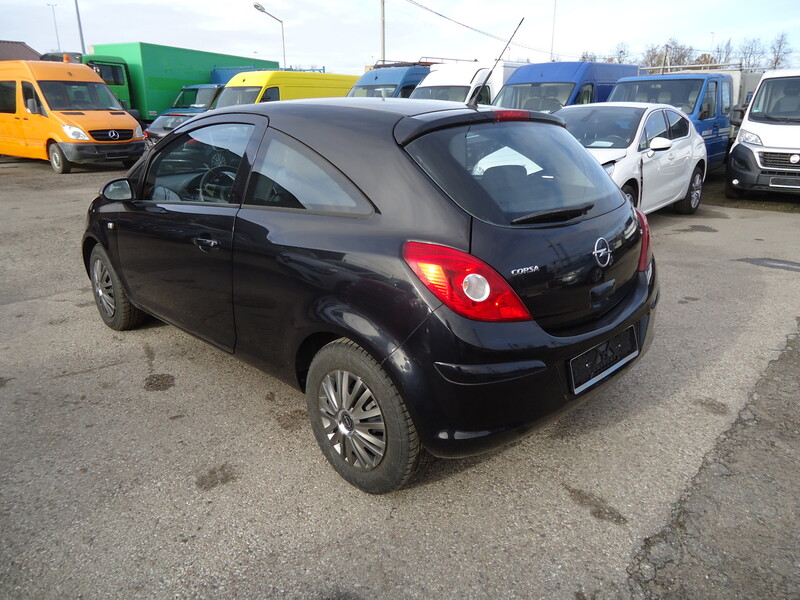 Фотография 6 - Opel Corsa 2008 г Хэтчбек