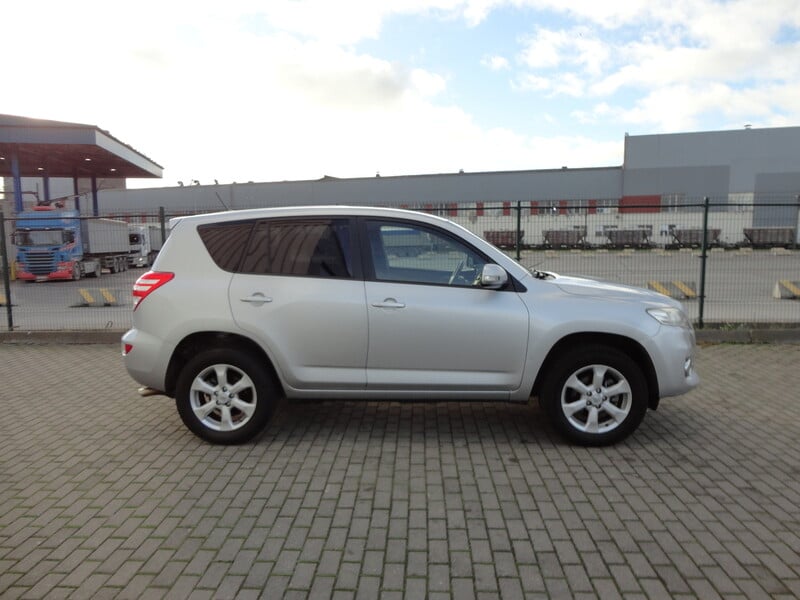 Photo 8 - Toyota RAV4 III 2010 y