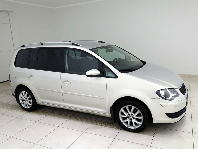 Фотография 1 - Volkswagen Touran 2010 г Минивэн