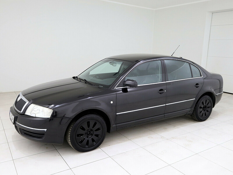 Photo 2 - Skoda Superb 2004 y Sedan