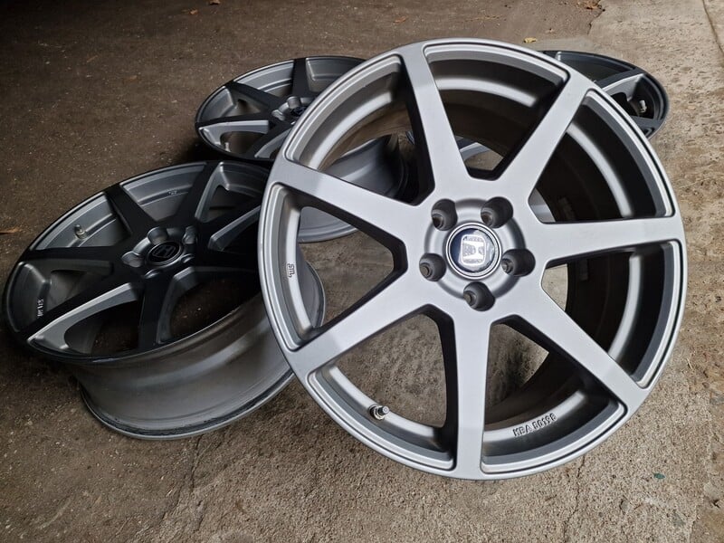 Photo 1 - Honda CR-V (2007-2016m) CR-V light alloy R19 rims